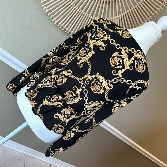 Fashion Nova Vanessa Gold Chain Black Blouse - Picture 6 of 6